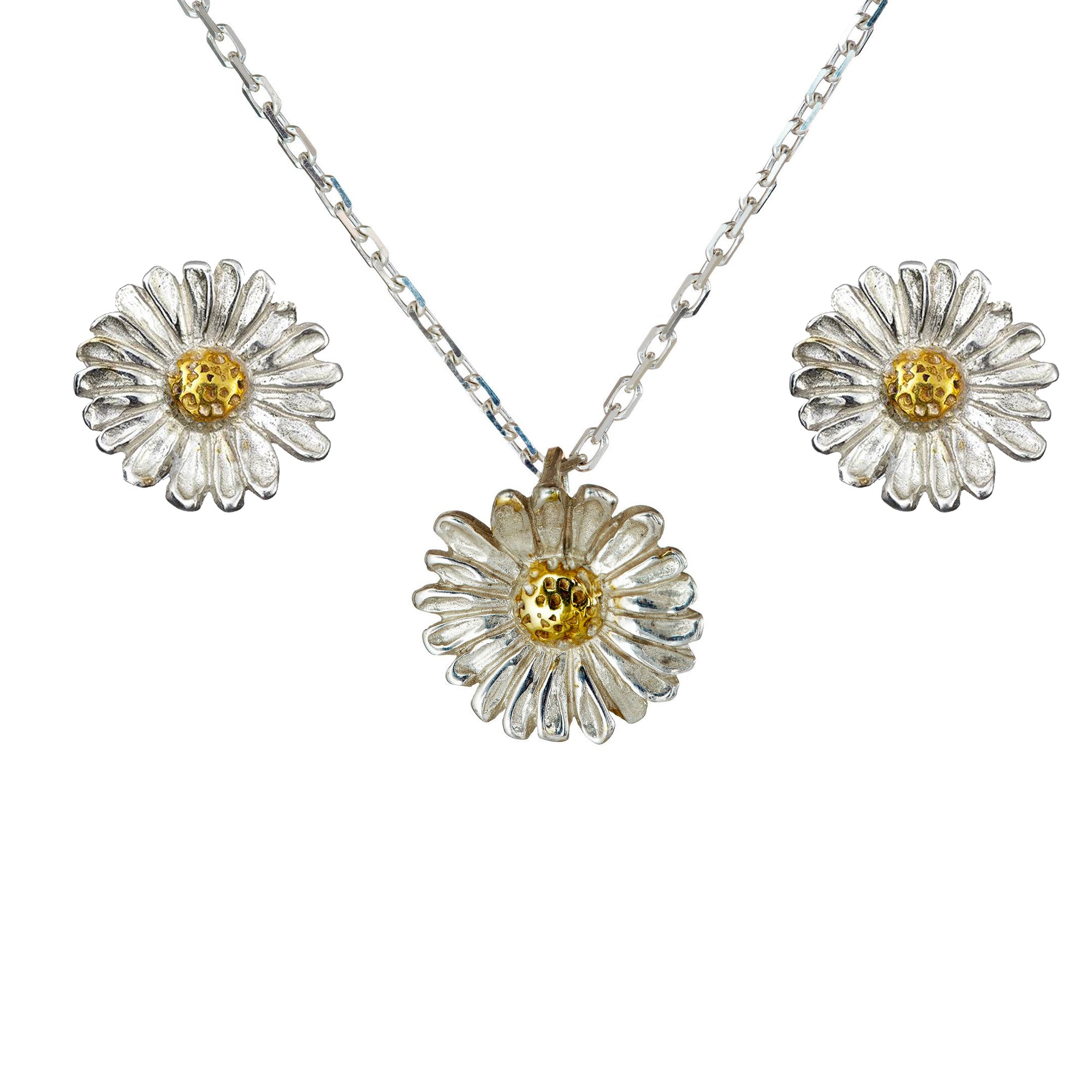 Oops a Daisy jewellery set with a pendant snd stud earrings.